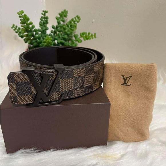 LV Matte Initial Belt in Damier Ebene
UNISEX belt ❤️❤️❤️ - Picture 2 of 11